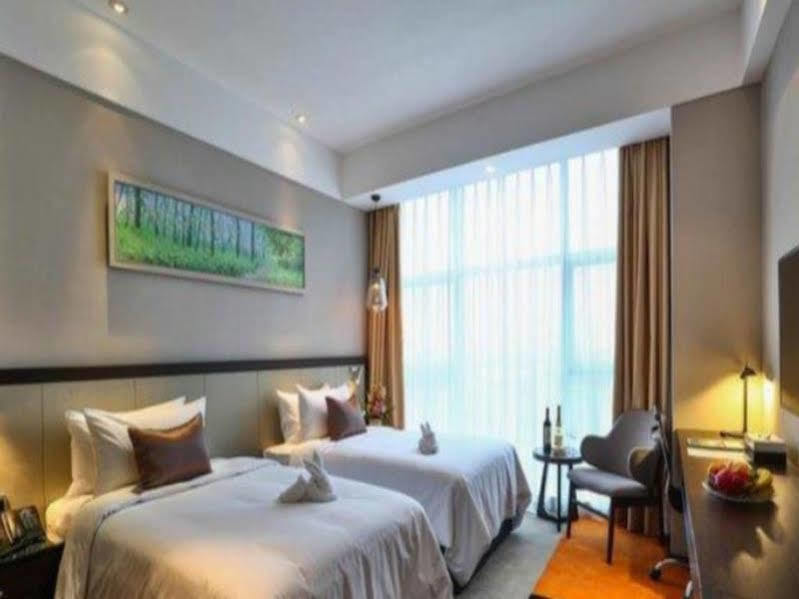 Ramada Encore Guanghan Exterior photo